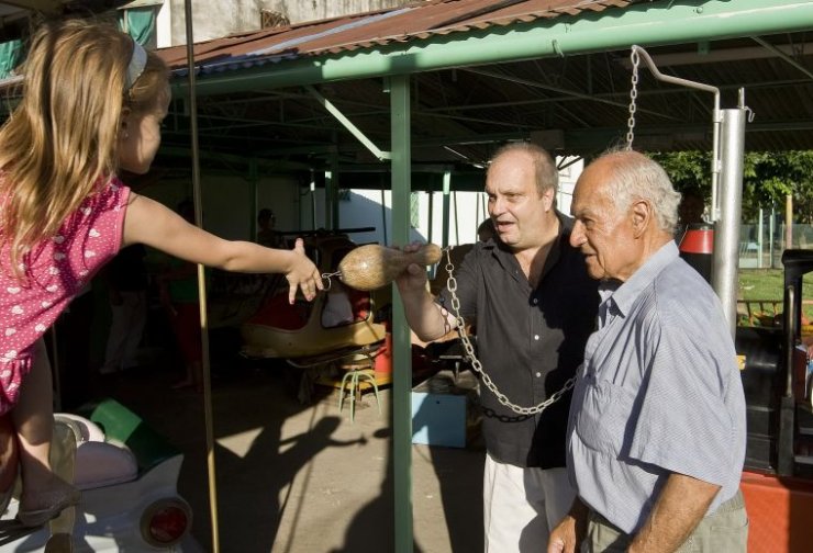 Ministro de Cultura porteño Hernán Lombardi, a la sazón "calesitero"