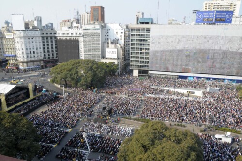 barenboim_2010_multitud.jpg