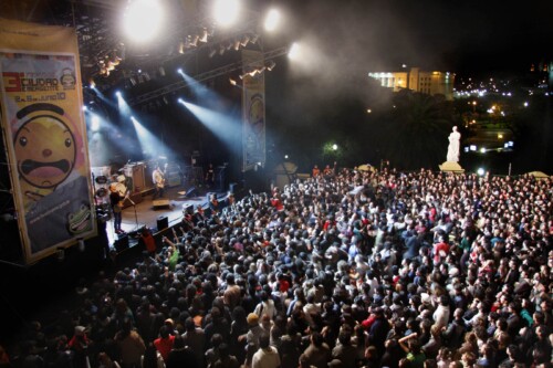 divididos-ciudad_emergente2010.jpg