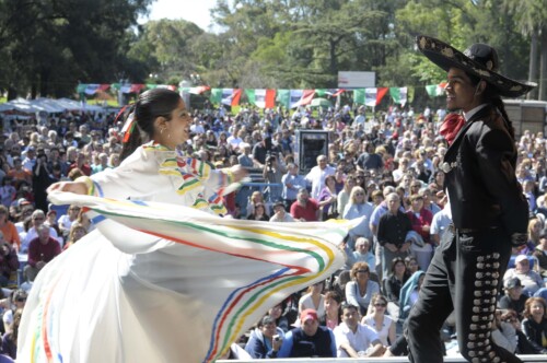 mariachis-2008a.jpg