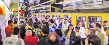 El Defensor de la Ciudad propone extender el horario del Subte